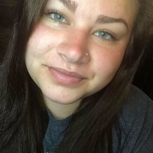 Meet your Posher, Katelyn